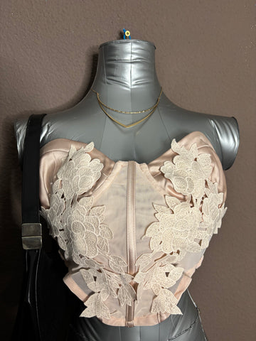 Bustier corset nude à dentelle florale – Bershka