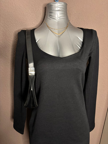 Robe noire manches longues col carré – Stradivarius taille M